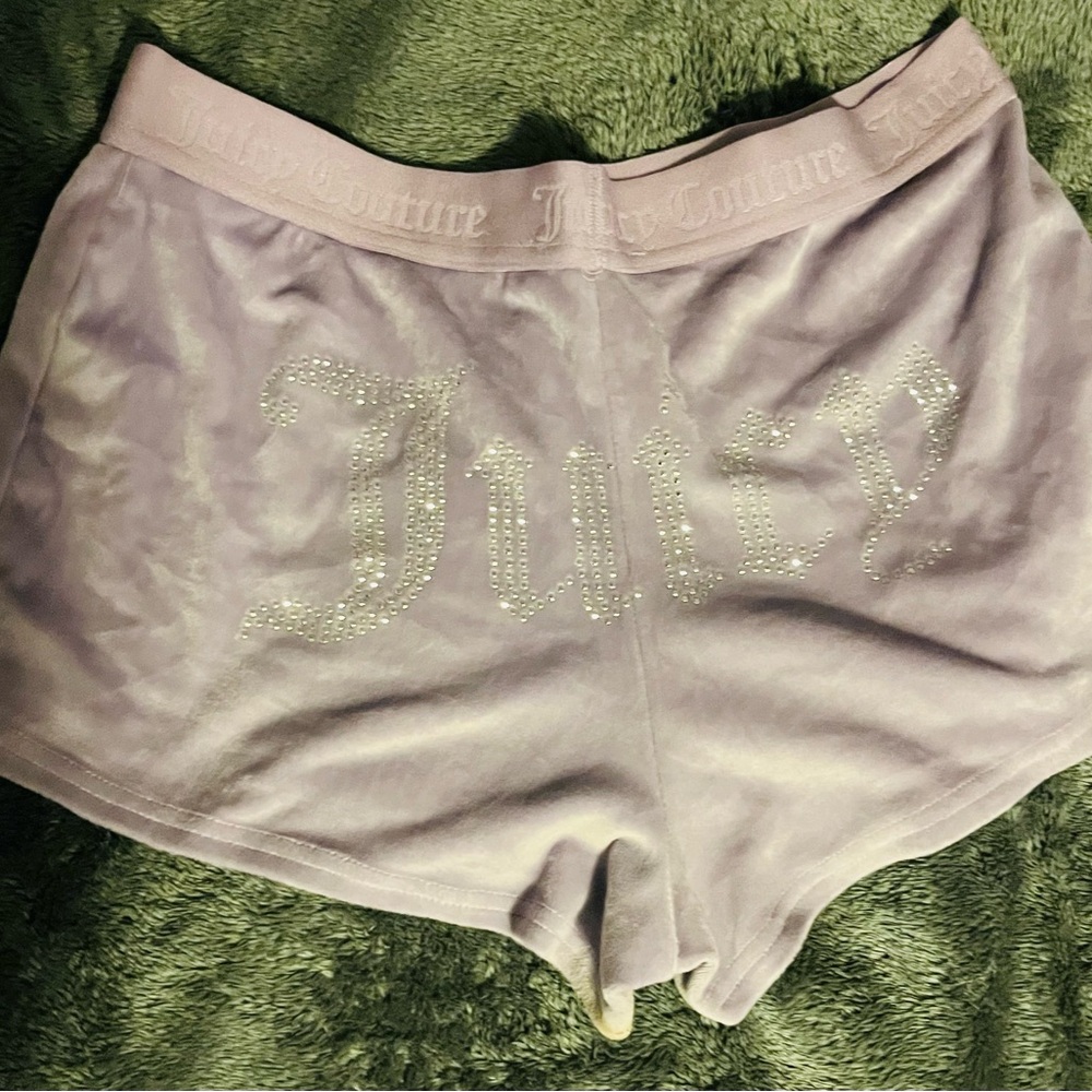 Super soft and comfy, worn once